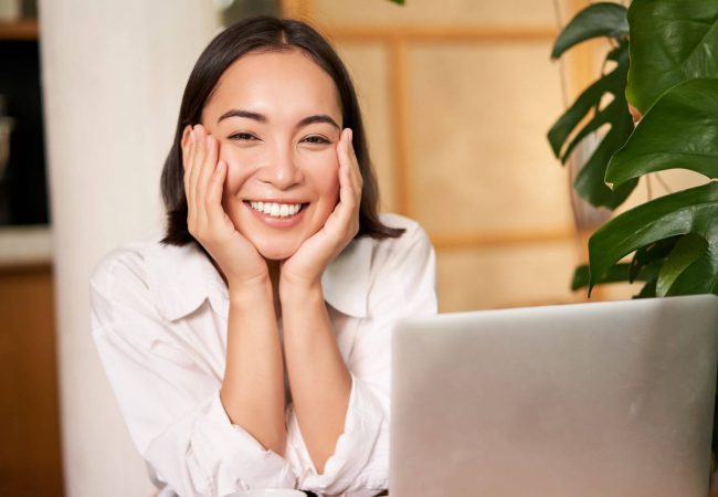 beautiful-young-woman-with-happy-smile-sitting-in-2023-11-27-04-50-54-utc-1.jpg